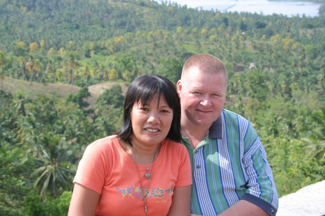 Bob & Feyma, enjoying life in the Philippines